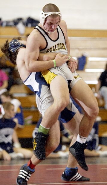 js021409MACDistrictWrestling